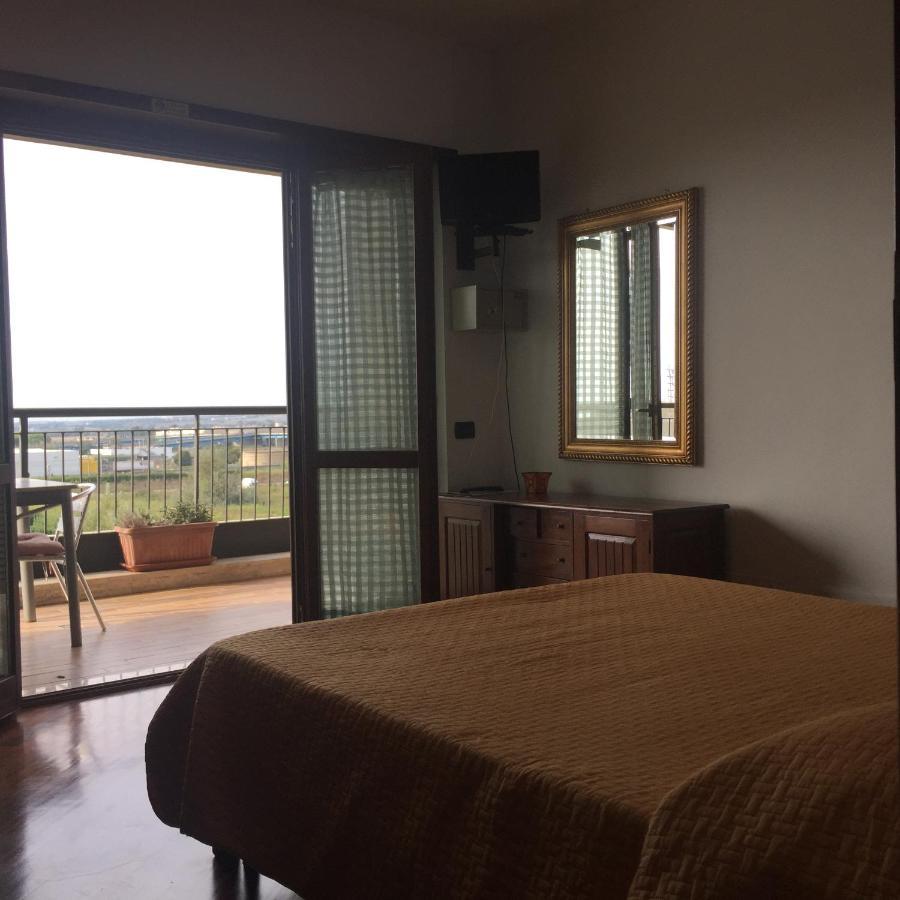 Bb Nuova Fiera Di Roma Bed & Breakfast Fiumicino Exterior foto