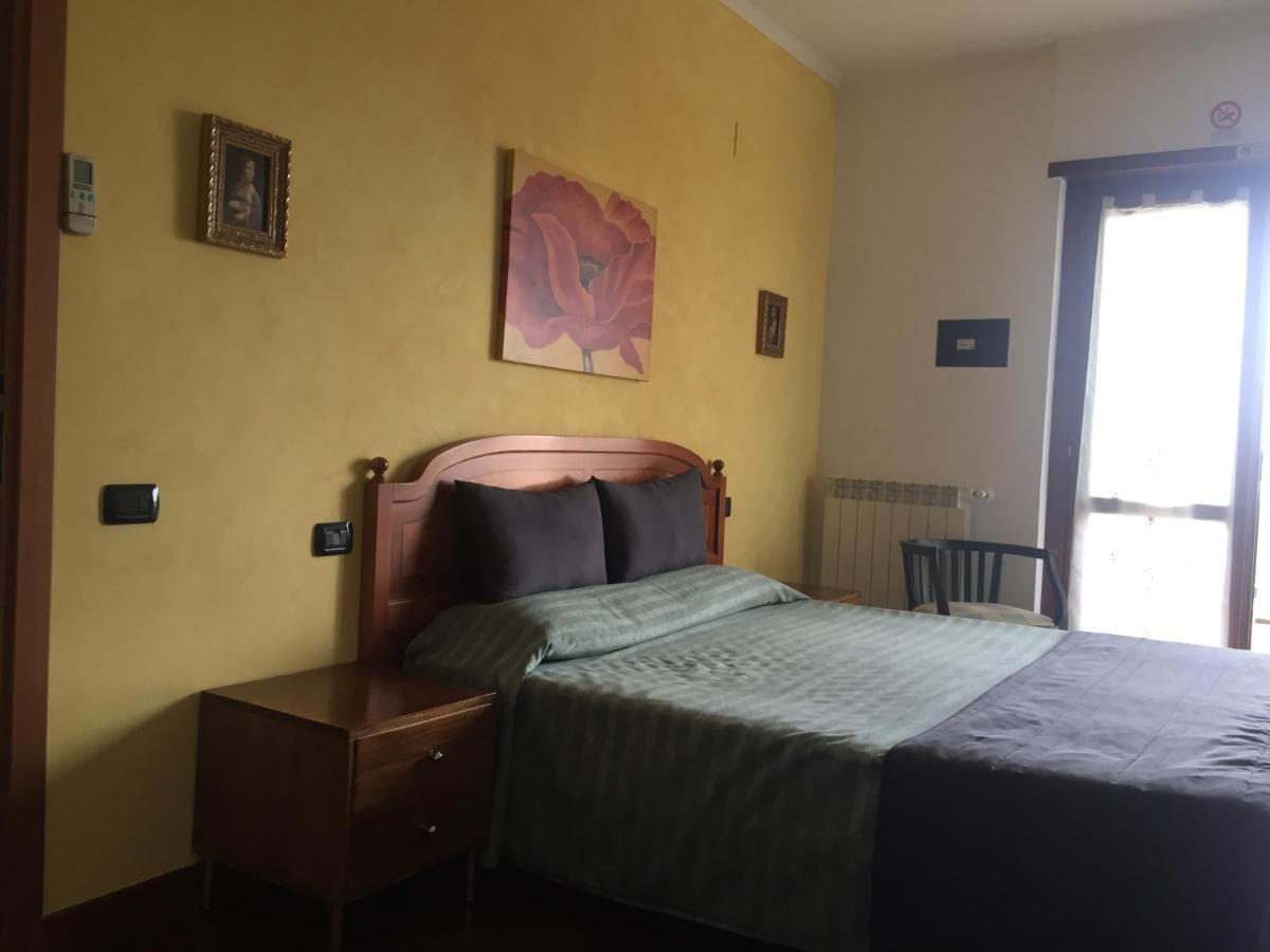 Bb Nuova Fiera Di Roma Bed & Breakfast Fiumicino Exterior foto