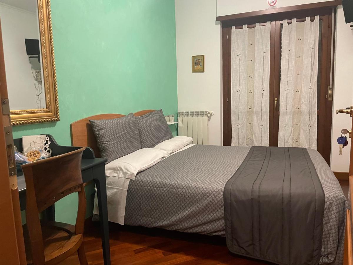 Bb Nuova Fiera Di Roma Bed & Breakfast Fiumicino Exterior foto